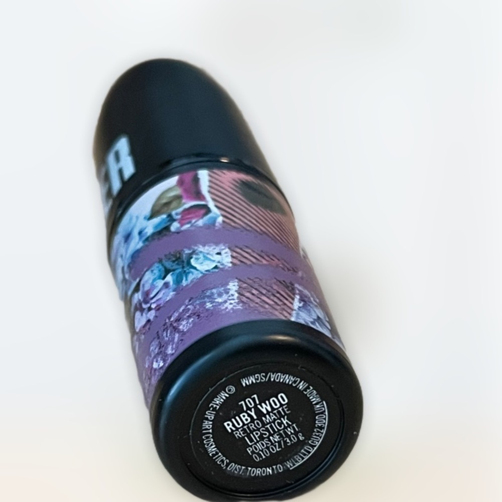 NEW MAC Cosmetics Risk Taker Ruby Woo Red Lipstick - Picture 2 of 6